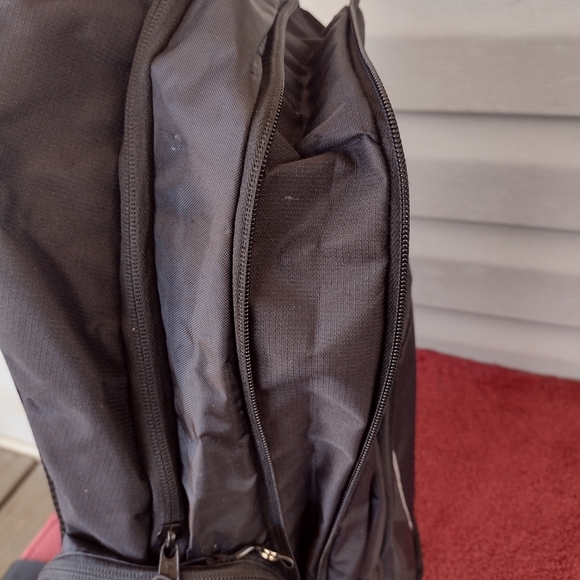 Eastsport black backpack - Picture 6 of 11